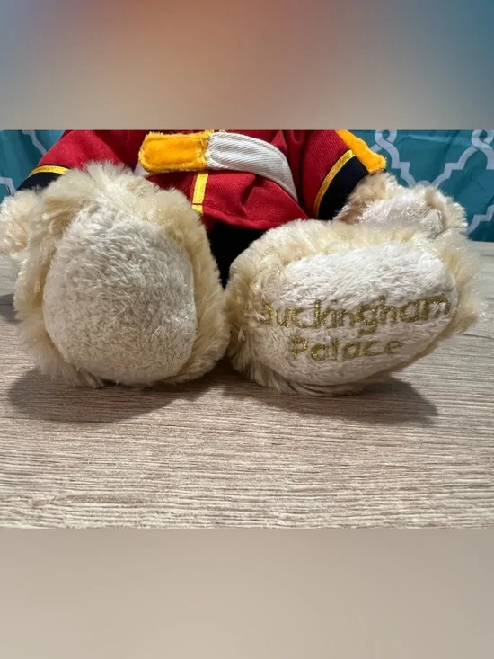 Buckingham Palace Royal Guard Plush Teddy Bear The Royal Collection - Picture 2 of 11